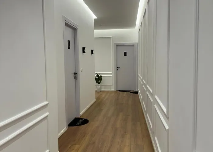 Fa At Center 03 Apartment *