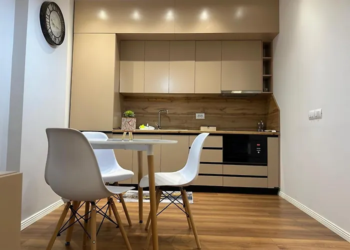 Apartment Fa At Center 03 *